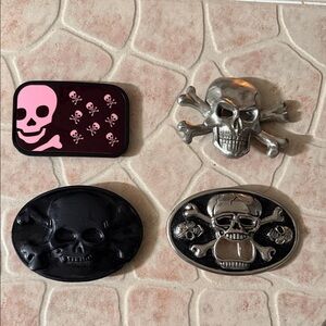 Skull Belt Buckle Set in Black and Silver
